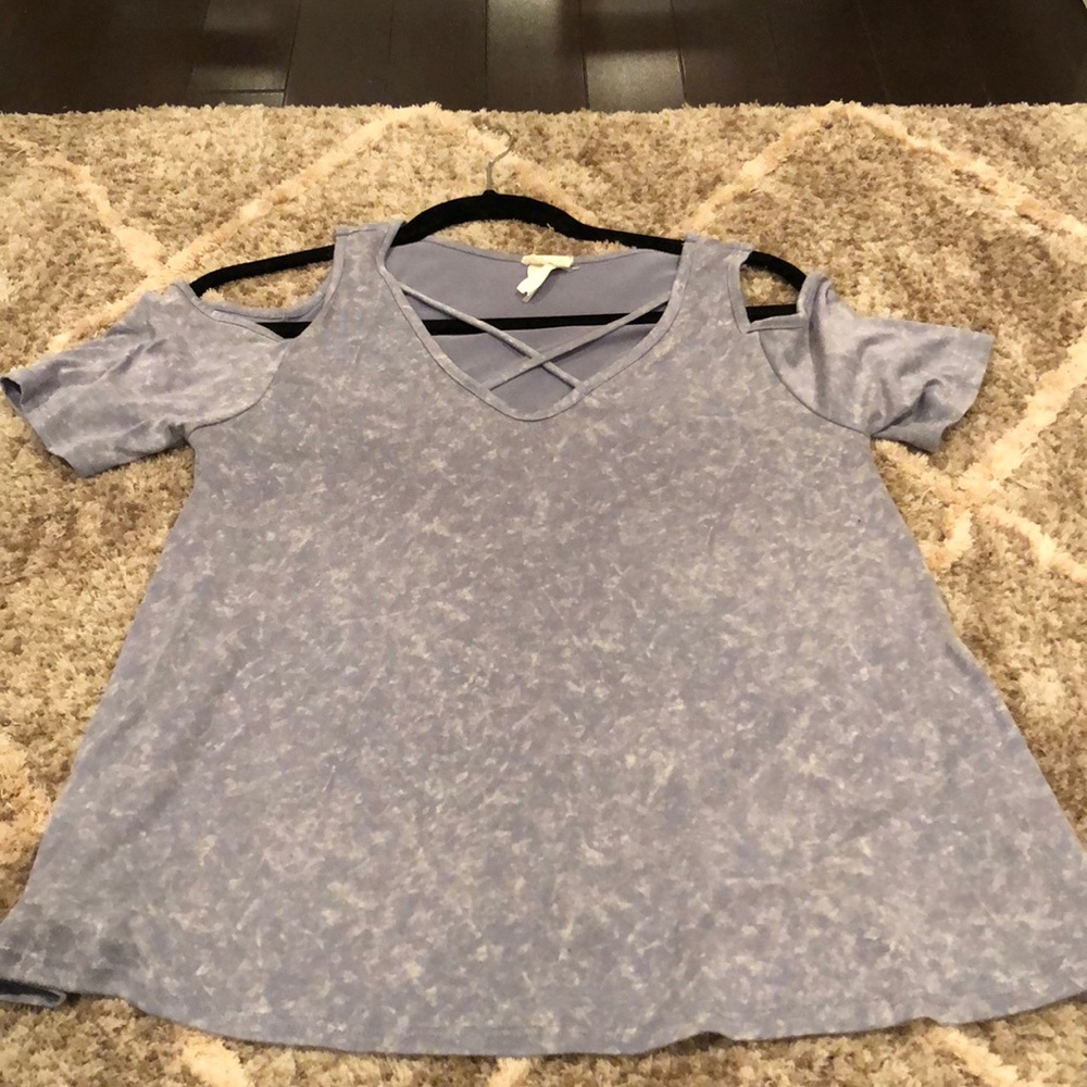 Cold shoulder t shirt
